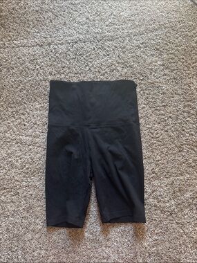 Legoe heritage maternity Women's High-Waist Black Bike Shorts sz.1